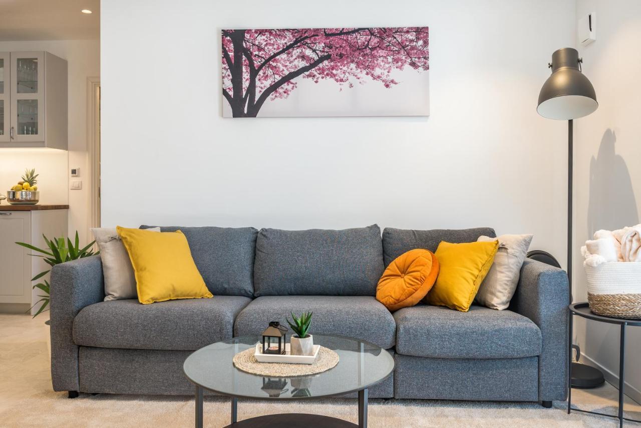 Luxury Apartments Azalea 希贝尼克 外观 照片